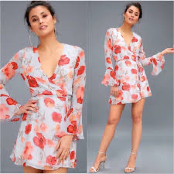 *NWT* Lulus blue and red/orange Floral Long sleeve wrap summer mini dress size S - Picture 2 of 6